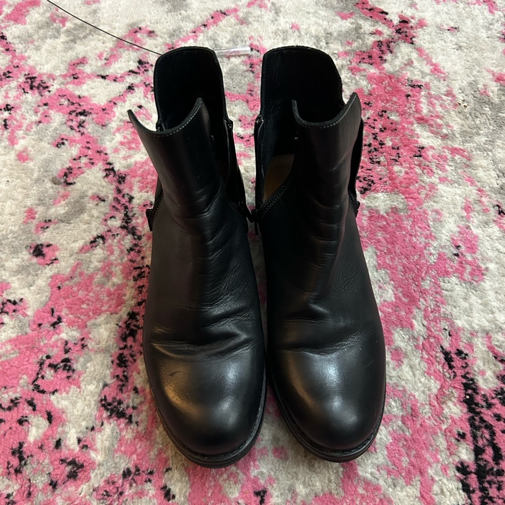 Taos Footwear Zip It (Zip 9196) Black Leather Women's Boots - Size 42 (11)